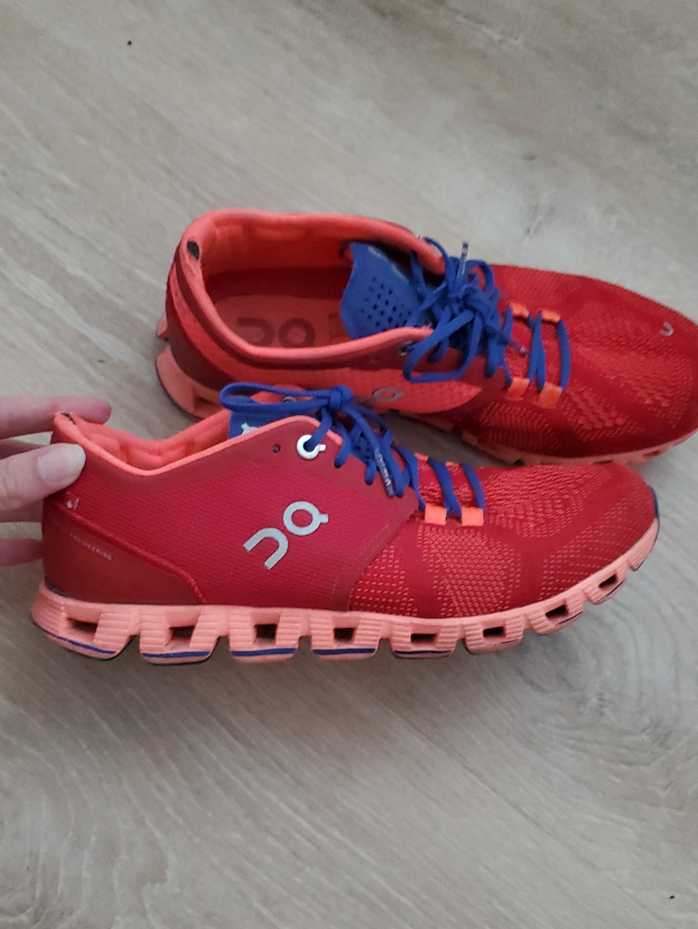 On Cloud X running shoes Red Blue Athletic Sneakers Sz7.5